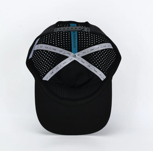 Triad // Black